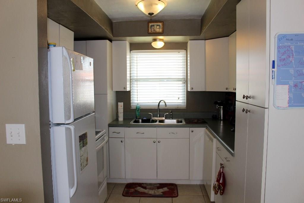 SAN CARLOS PARK - Residential