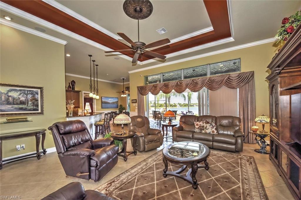 BELLE LAGO - Residential