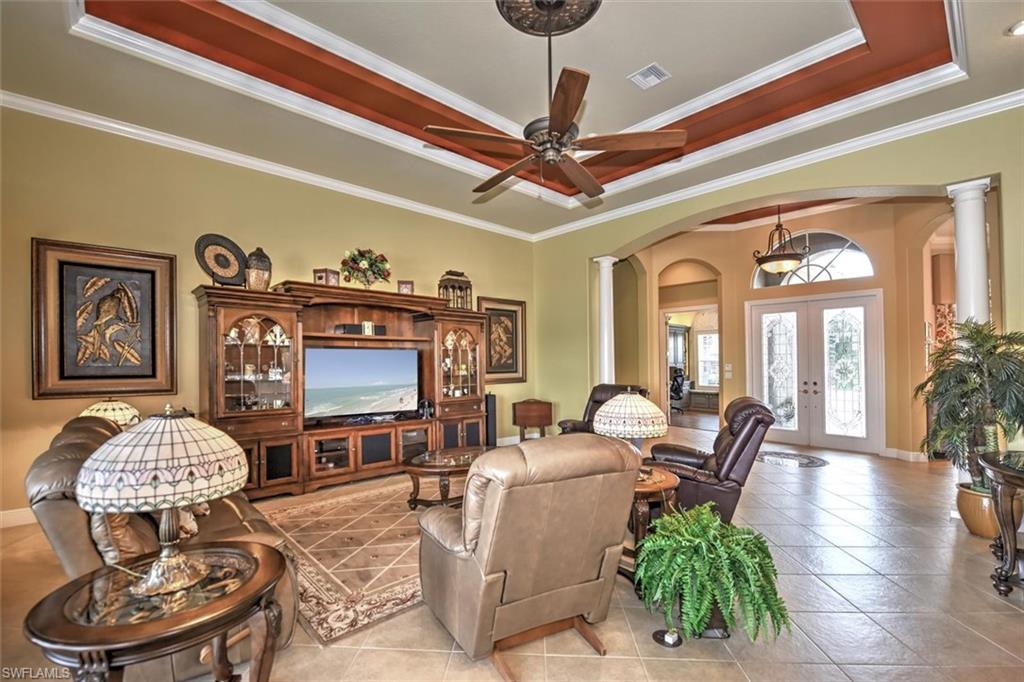 BELLE LAGO - Residential