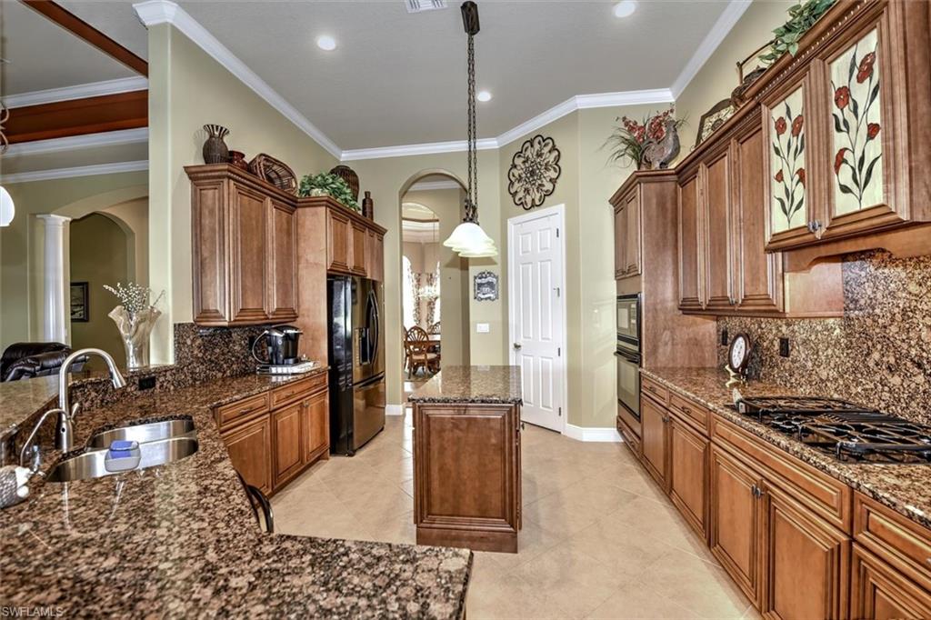 BELLE LAGO - Residential