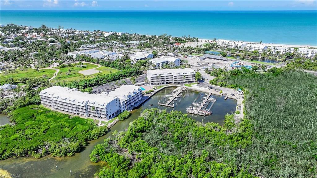 BAYSIDE VILLAS - Residential