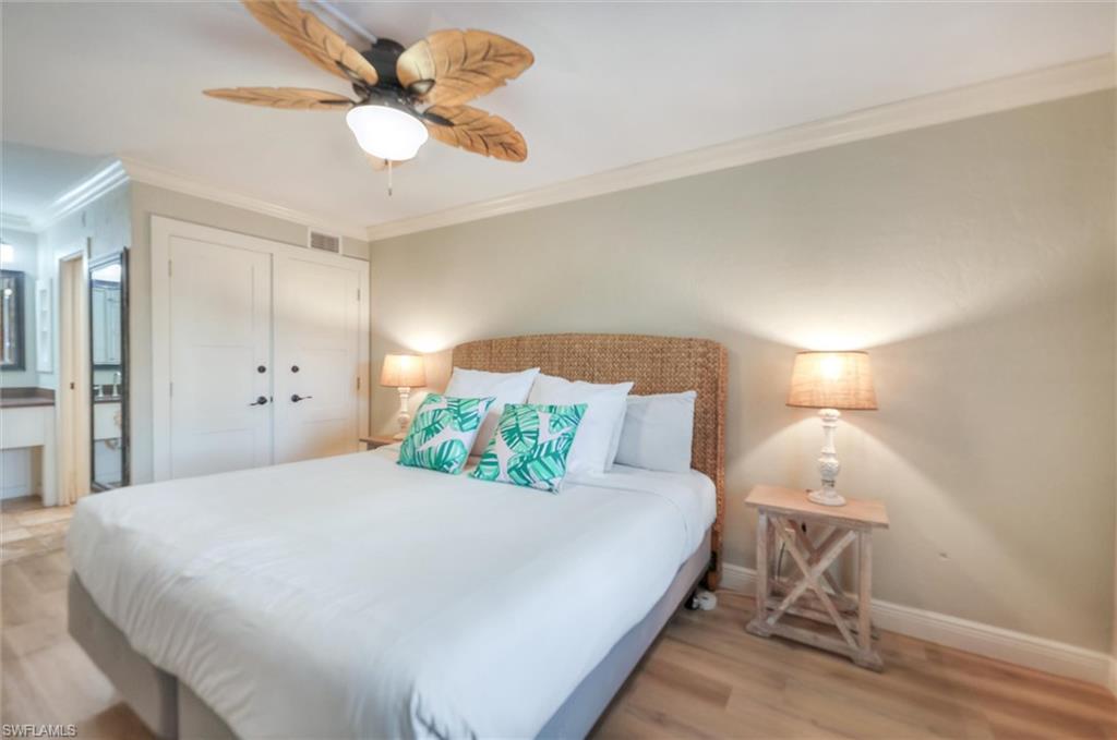 BAYSIDE VILLAS - Residential