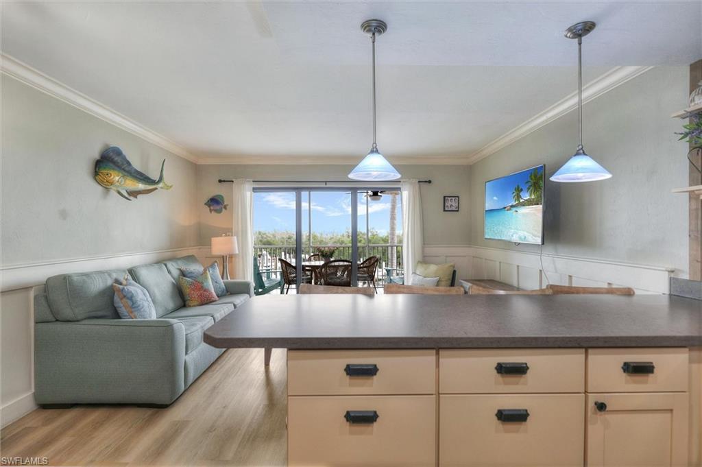 BAYSIDE VILLAS - Residential