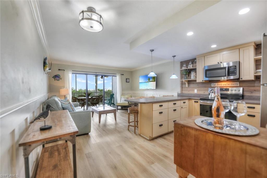 BAYSIDE VILLAS - Residential