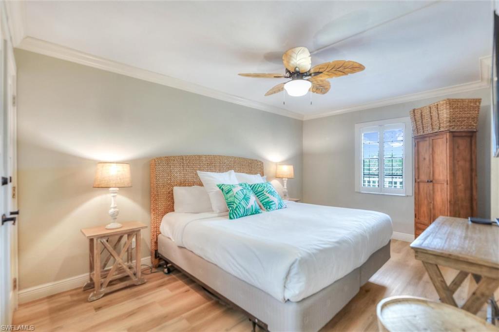 BAYSIDE VILLAS - Residential