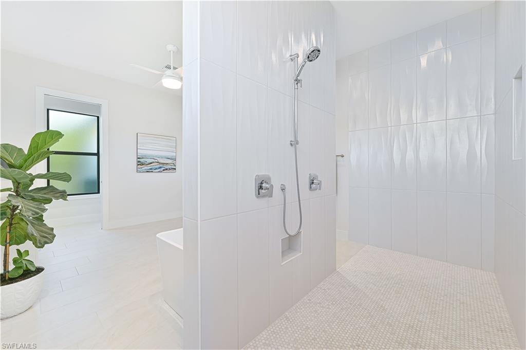 TARPON ESTATES - Residential