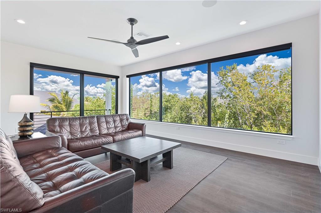 TARPON ESTATES - Residential