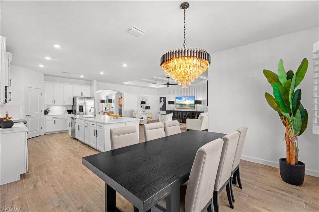 COUNTRY CLUB - Residential