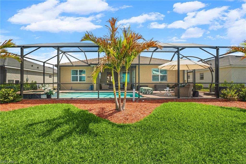 COUNTRY CLUB - Residential