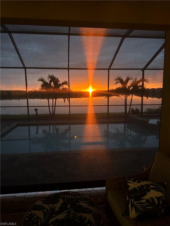 COUNTRY CLUB - Residential