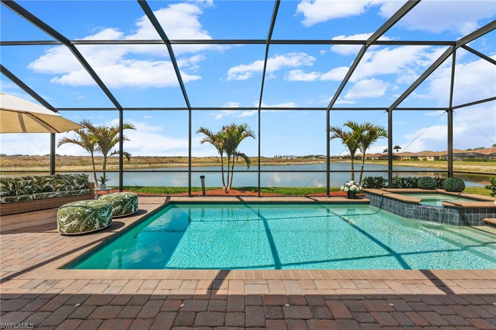 COUNTRY CLUB - Residential