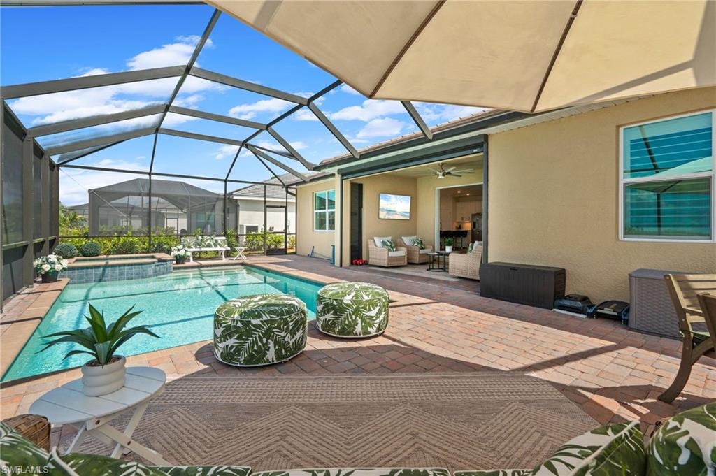 COUNTRY CLUB - Residential