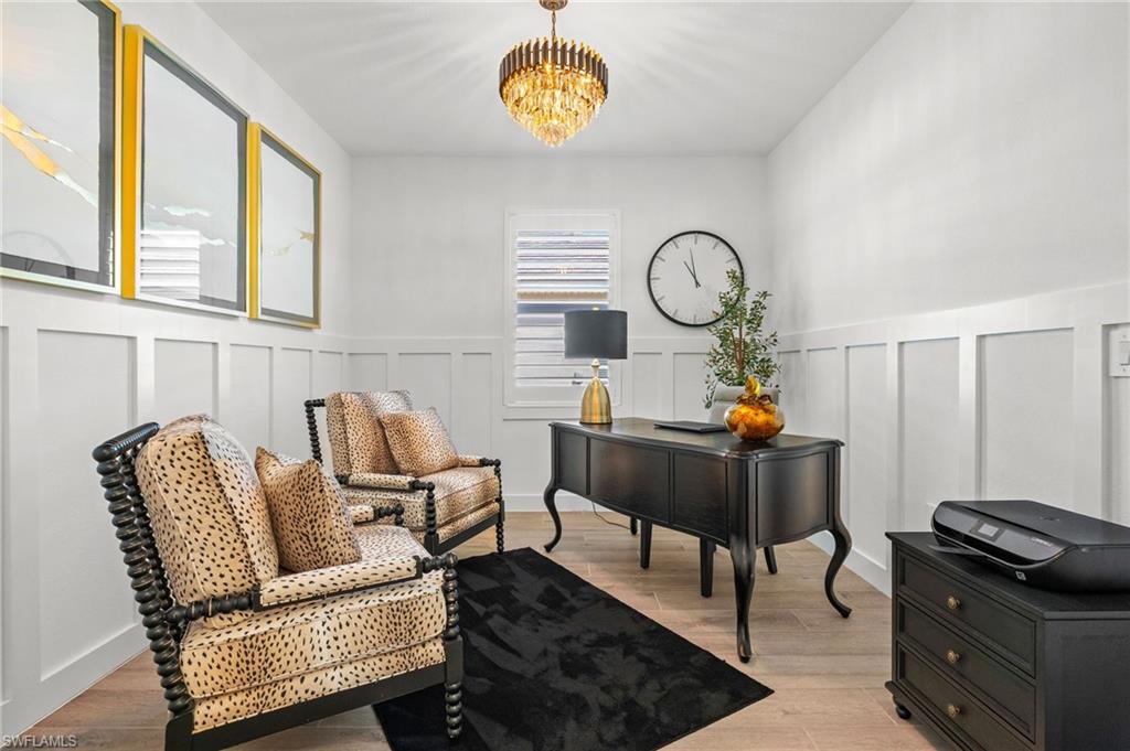 COUNTRY CLUB - Residential