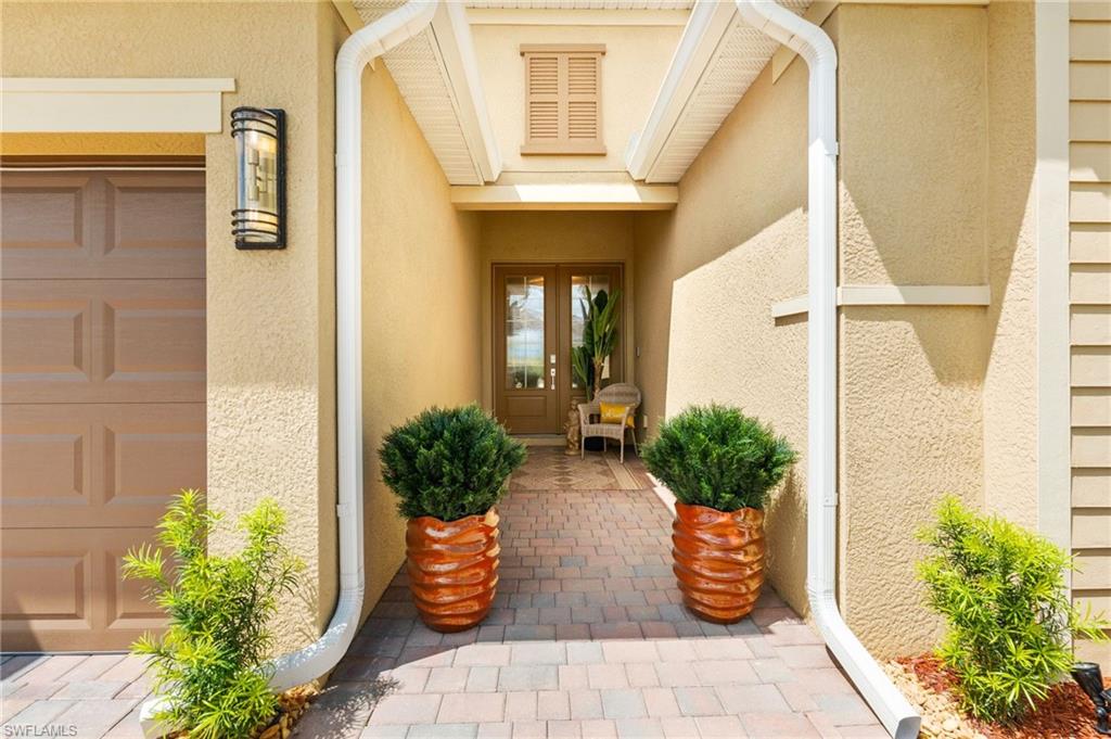 COUNTRY CLUB - Residential