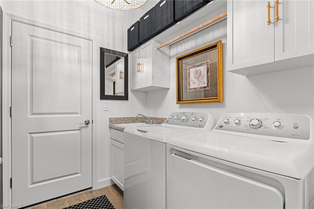 COUNTRY CLUB - Residential