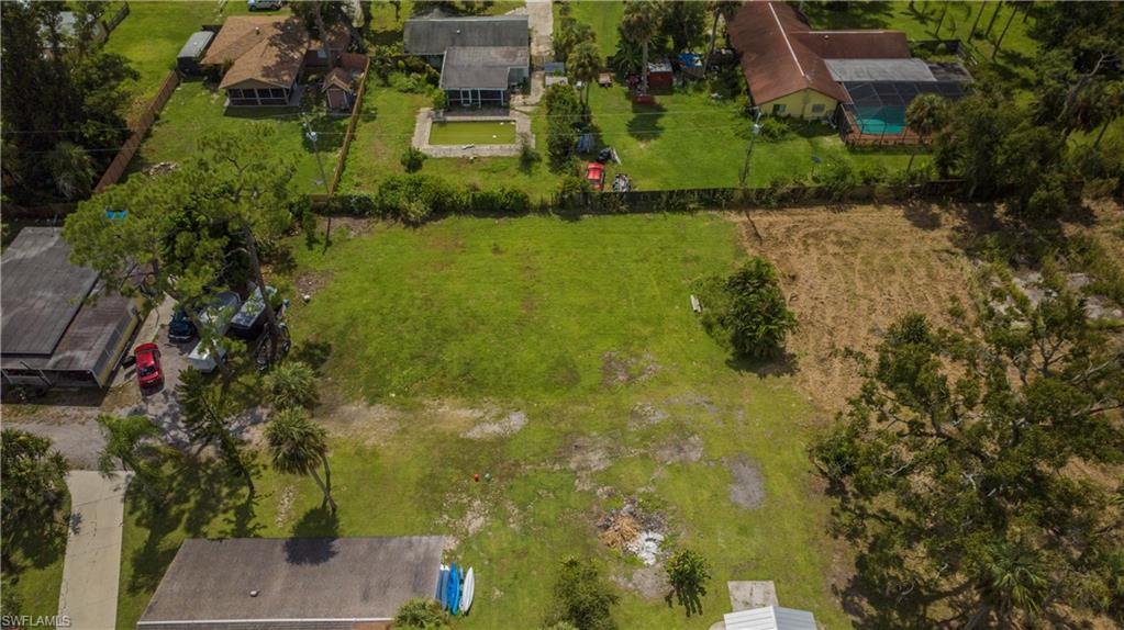 NORTH FORT MYERS - Land