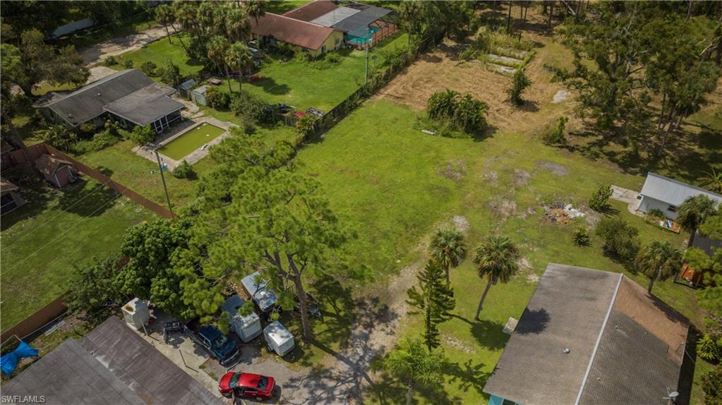NORTH FORT MYERS - Land