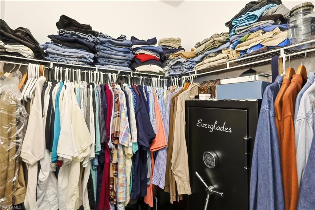 REFLECTION ISLES - Residential