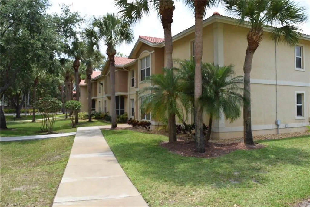 Naples, Florida 34104, United States, 2 Bedrooms Bedrooms, ,2 BathroomsBathrooms,Residential,Active,31002