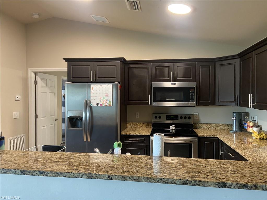 CAPE CORAL - Residential Lease