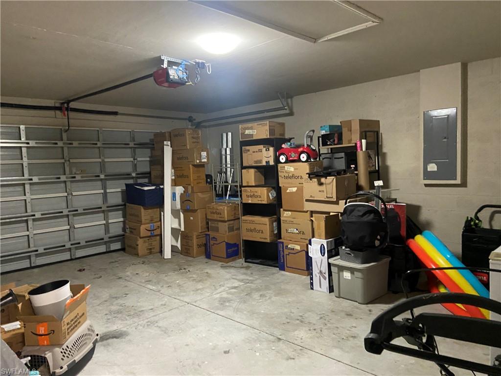 CAPE CORAL - Residential Lease