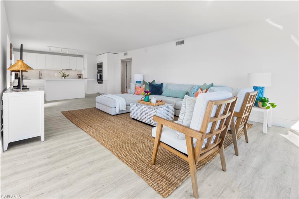 MARINA MANOR - Residential Lease