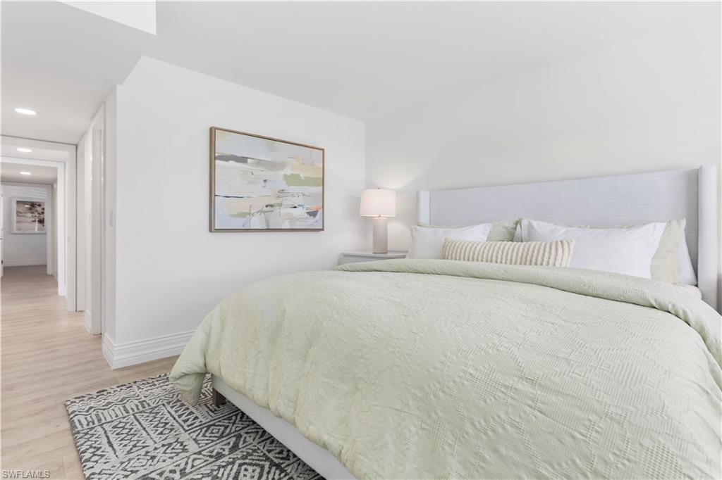 MARINA MANOR - Residential Lease