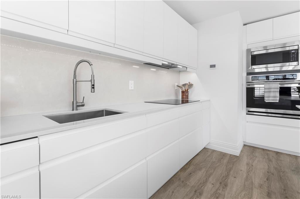 MARINA MANOR - Residential Lease