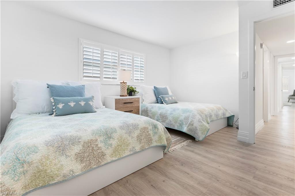 MARINA MANOR - Residential Lease