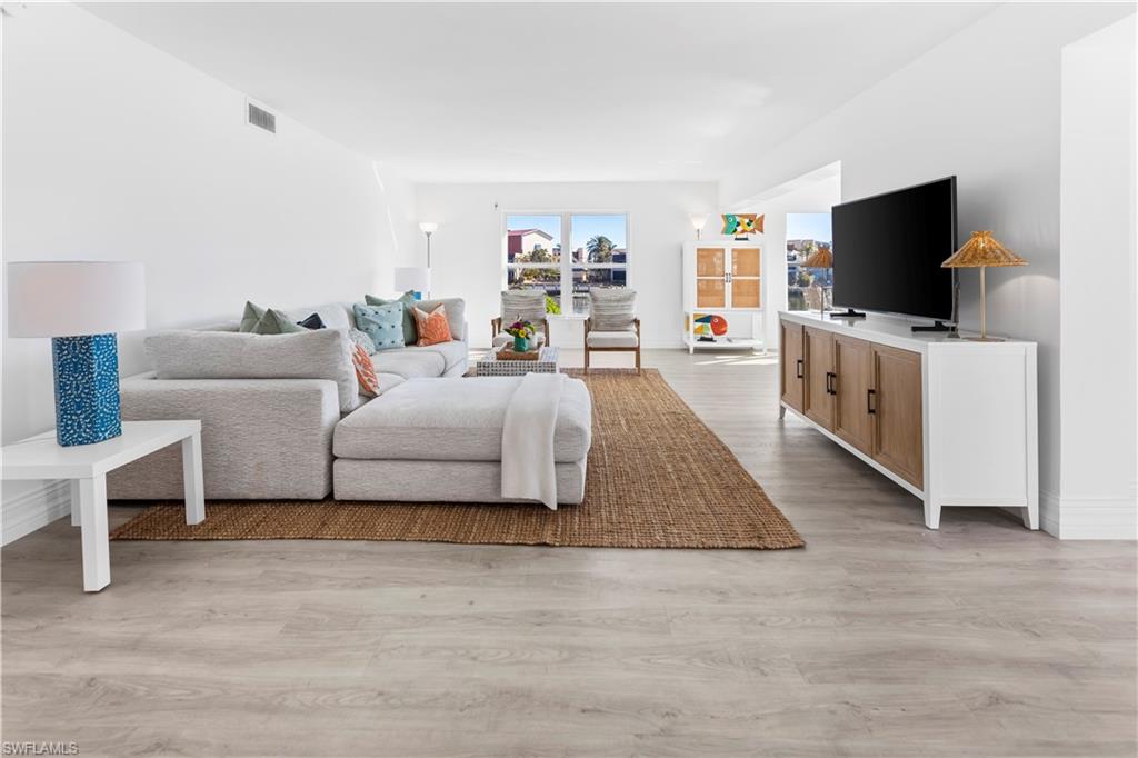 MARINA MANOR - Residential Lease