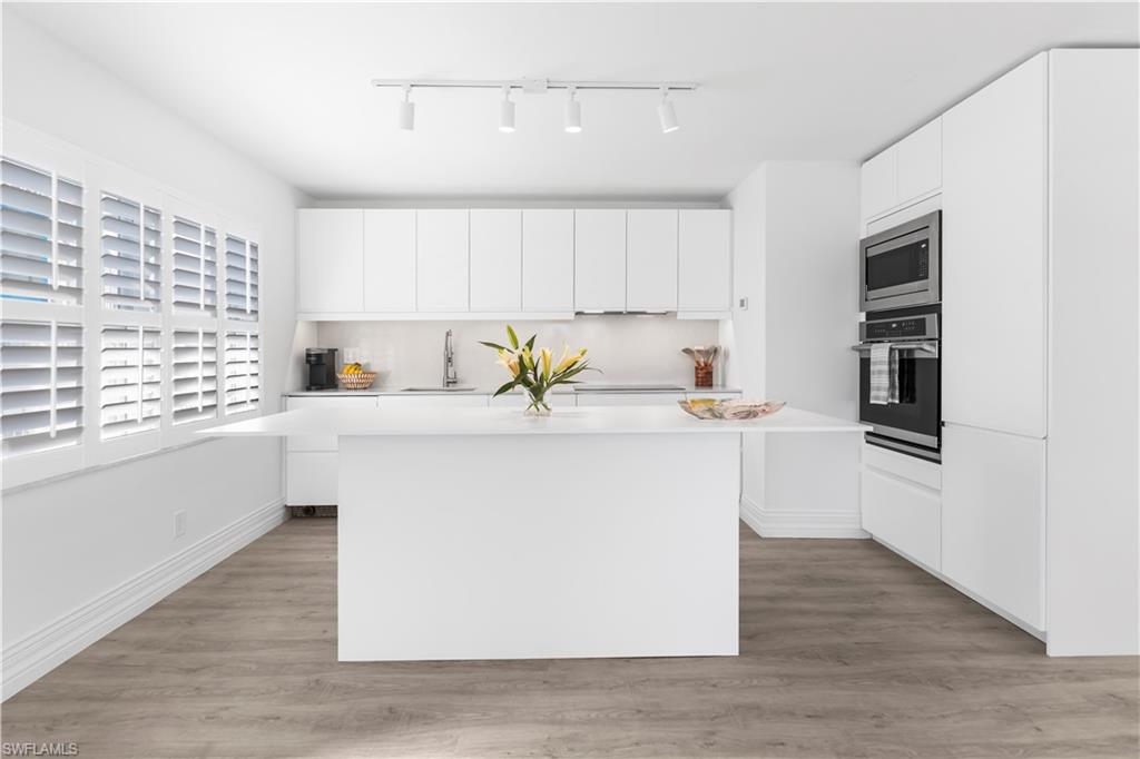 MARINA MANOR - Residential Lease