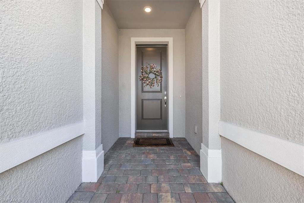 COUNTRY CLUB - Residential