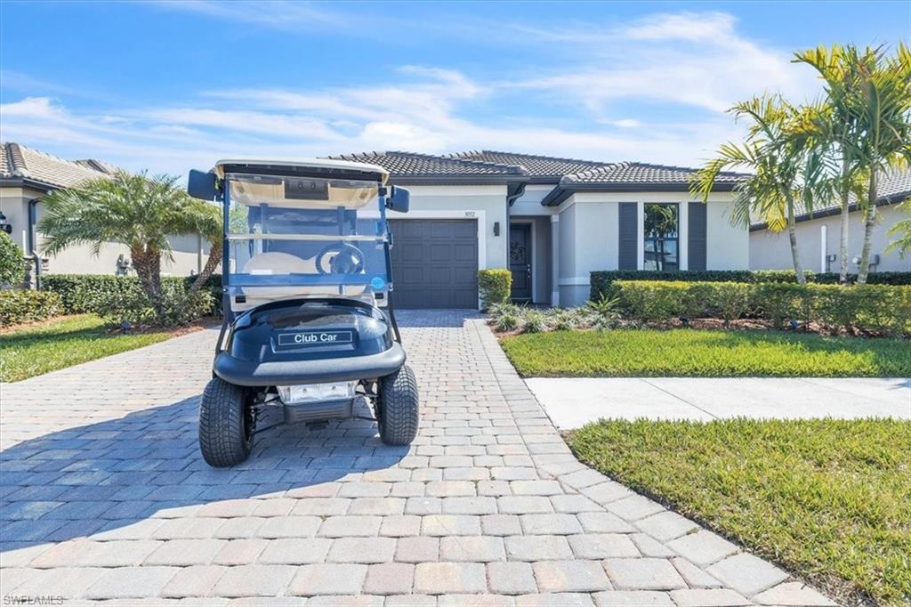 COUNTRY CLUB - Residential