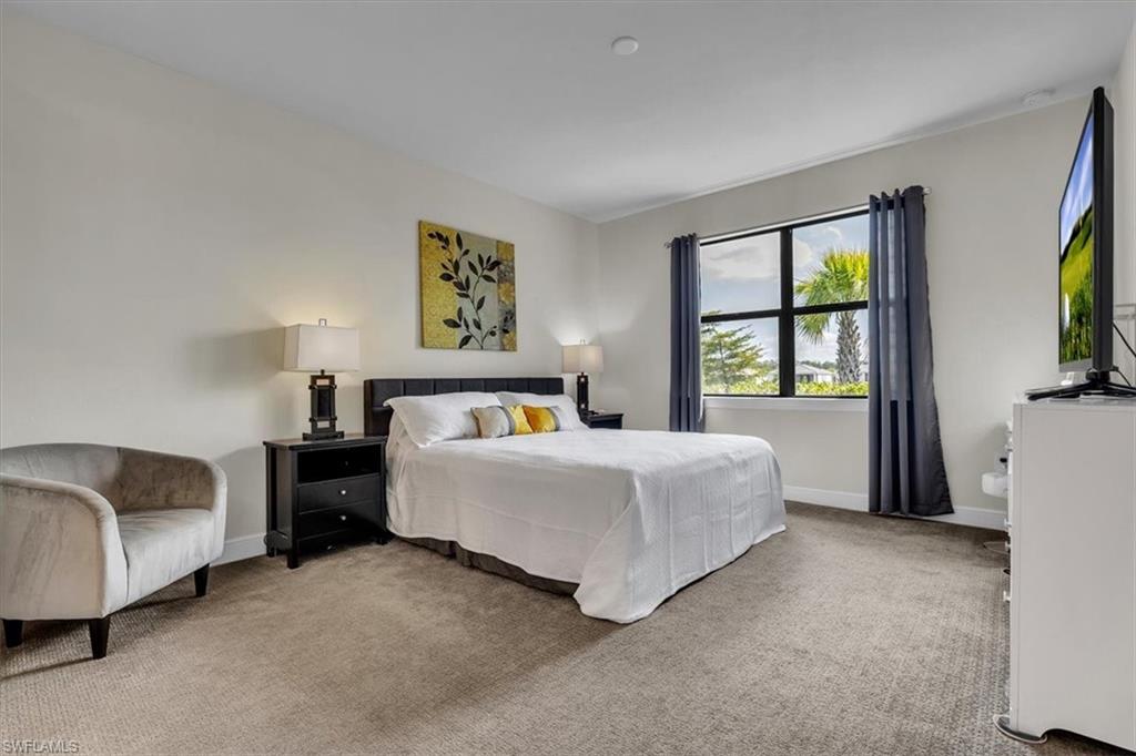 COUNTRY CLUB - Residential