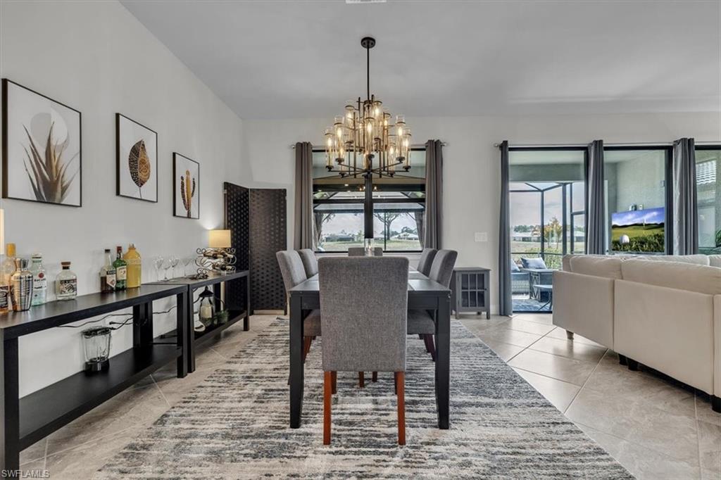 COUNTRY CLUB - Residential