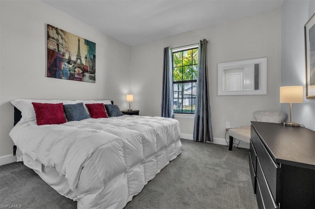 COUNTRY CLUB - Residential