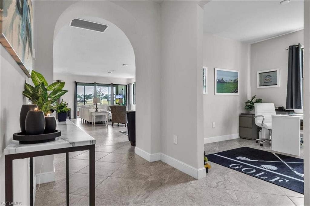 COUNTRY CLUB - Residential