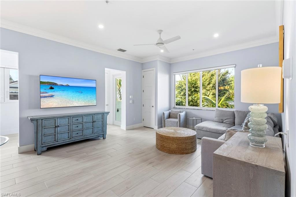 GRANADA HOMES - Residential