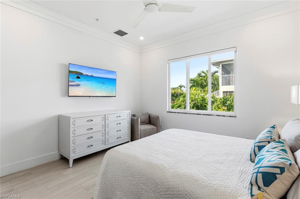 GRANADA HOMES - Residential