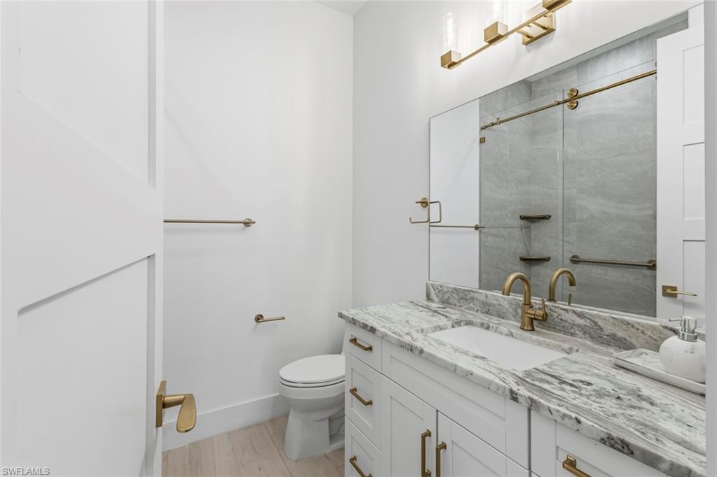 GRANADA HOMES - Residential