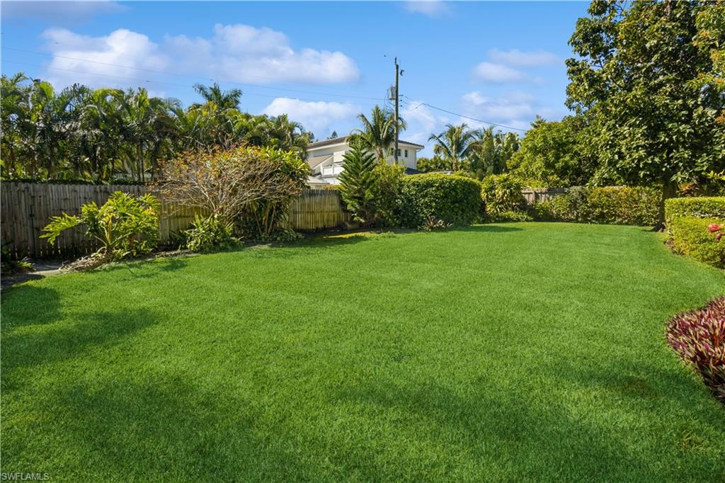 RIDGE LAKE - Residential