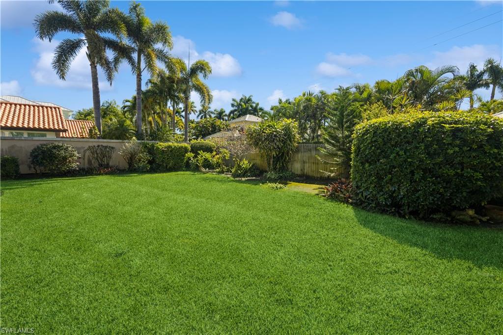 RIDGE LAKE - Residential