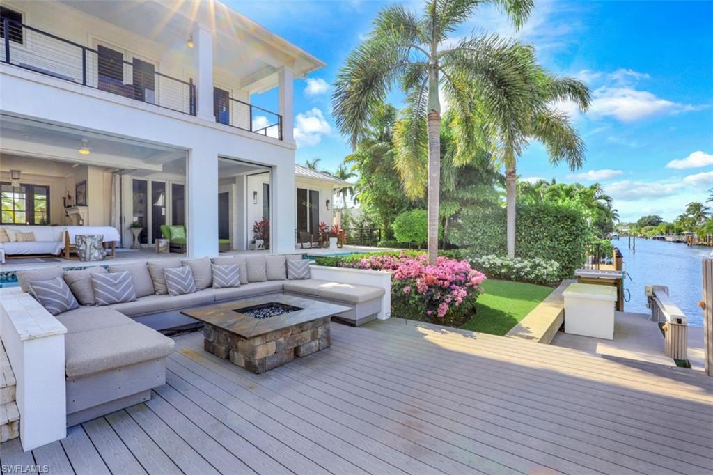 AQUALANE SHORES - Residential