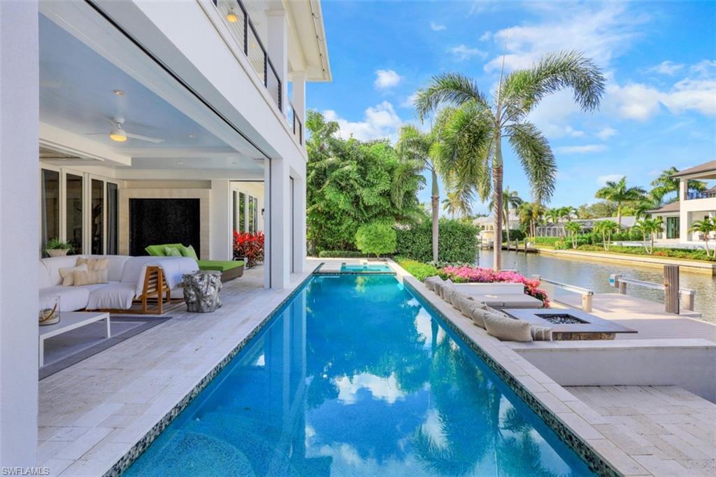 AQUALANE SHORES - Residential