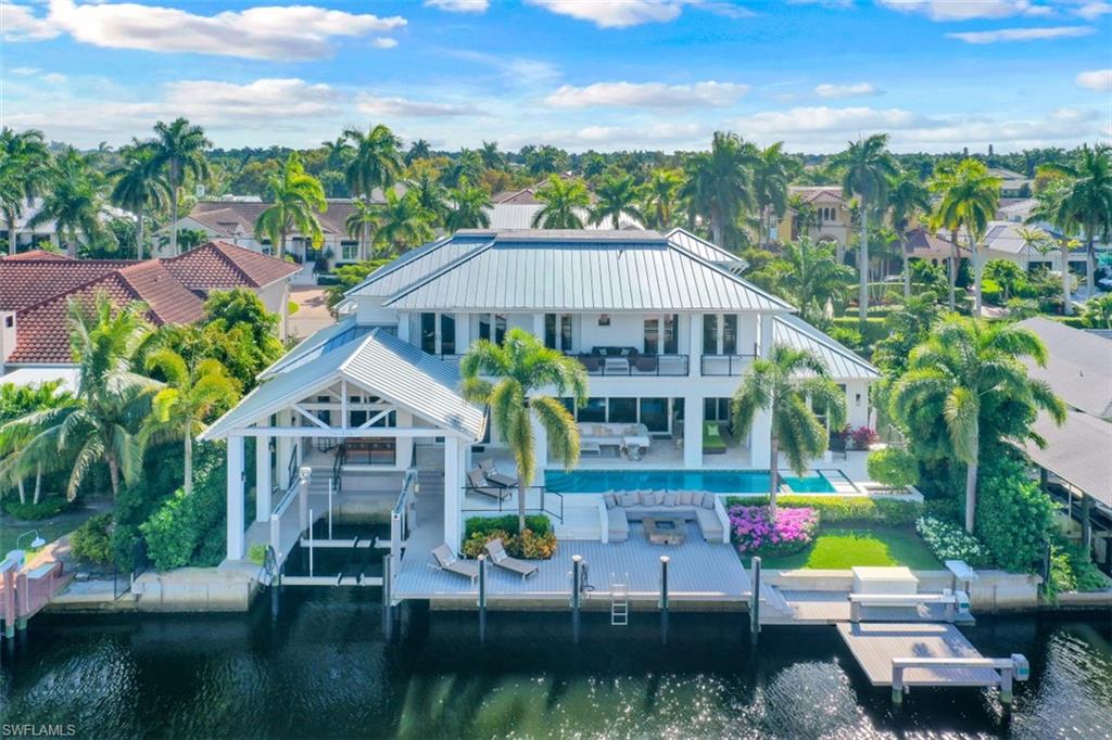 AQUALANE SHORES - Residential