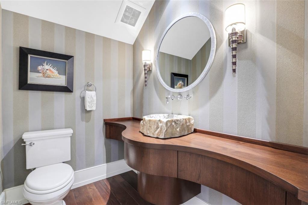 AQUALANE SHORES - Residential