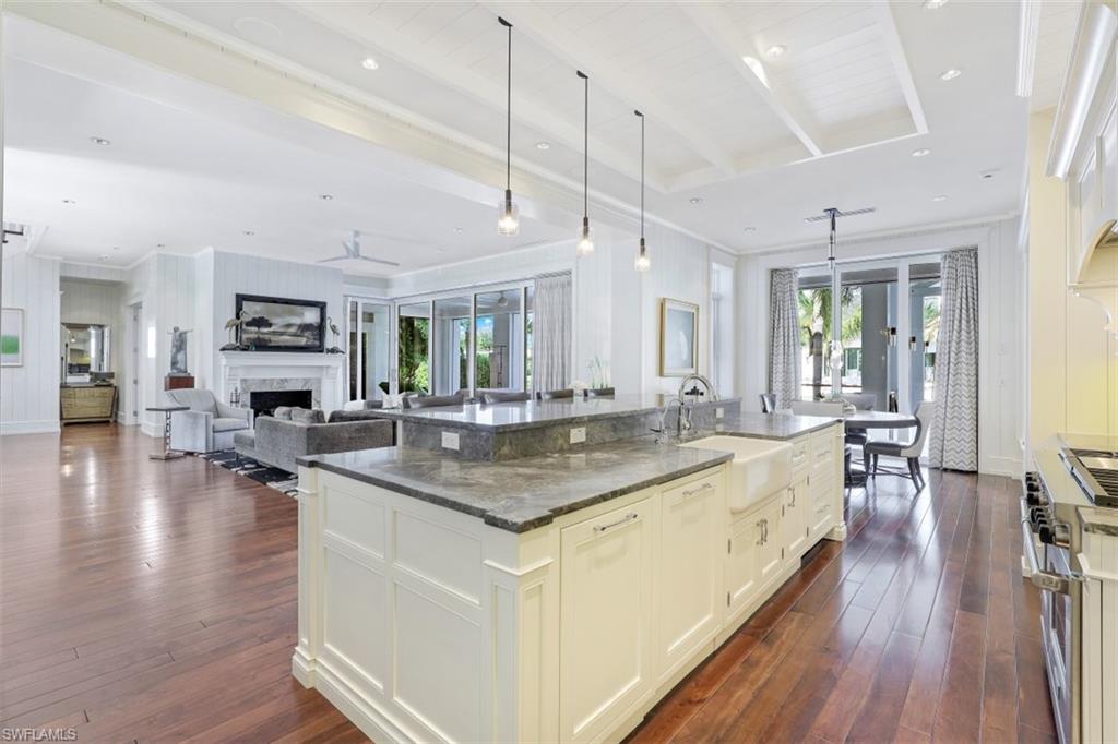 AQUALANE SHORES - Residential