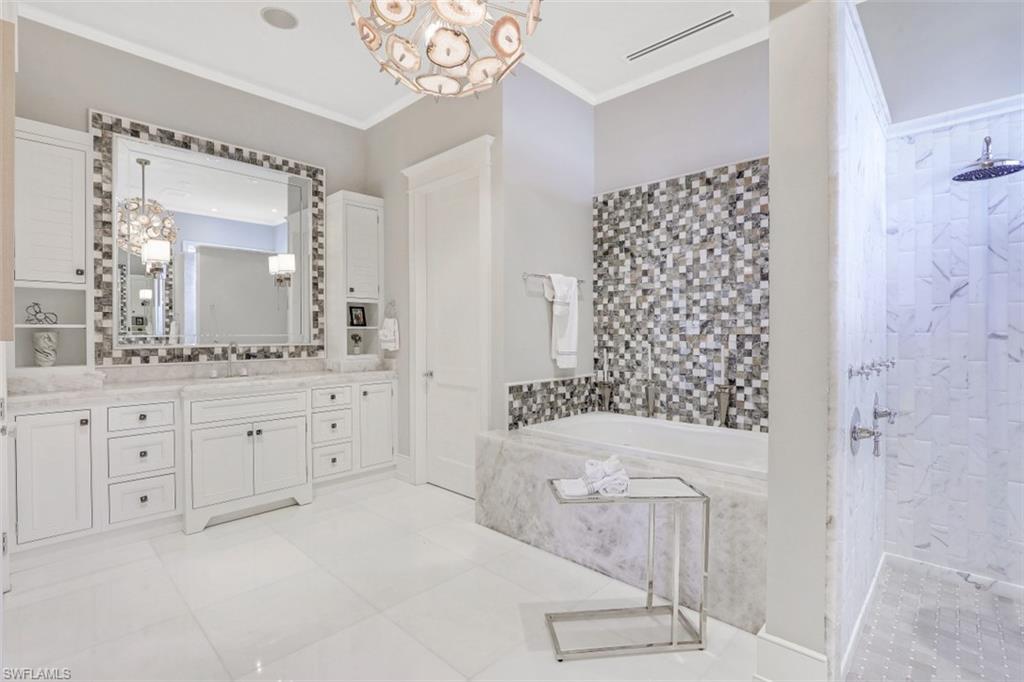 AQUALANE SHORES - Residential