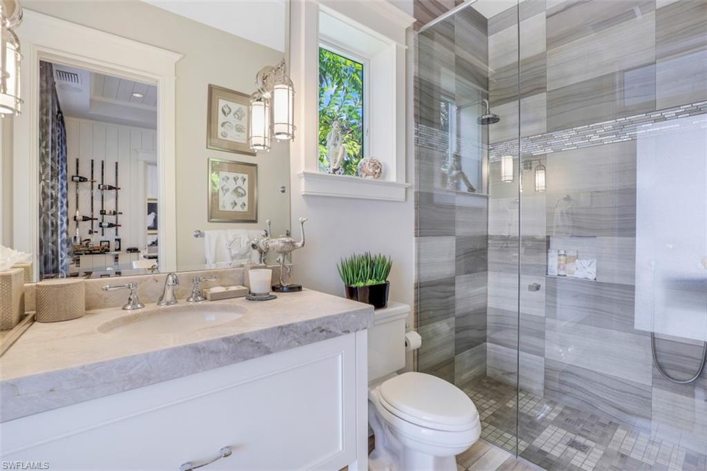 AQUALANE SHORES - Residential