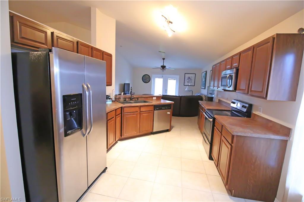 GOLDEN GATE ESTATES - Residential